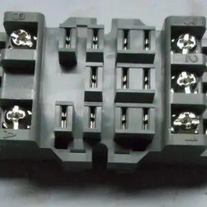 3-POLE TERMINAL SOCKET